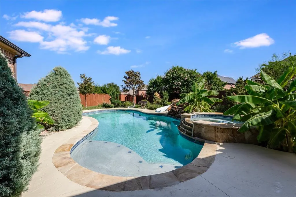 1207 Silentbrook Court
