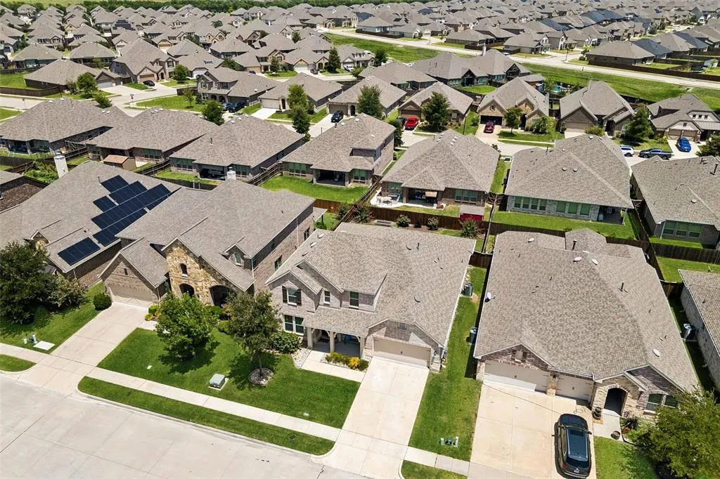 1321 Meridian Drive