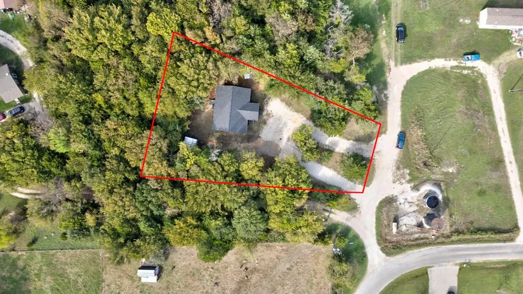1223 Leo Andrews Road