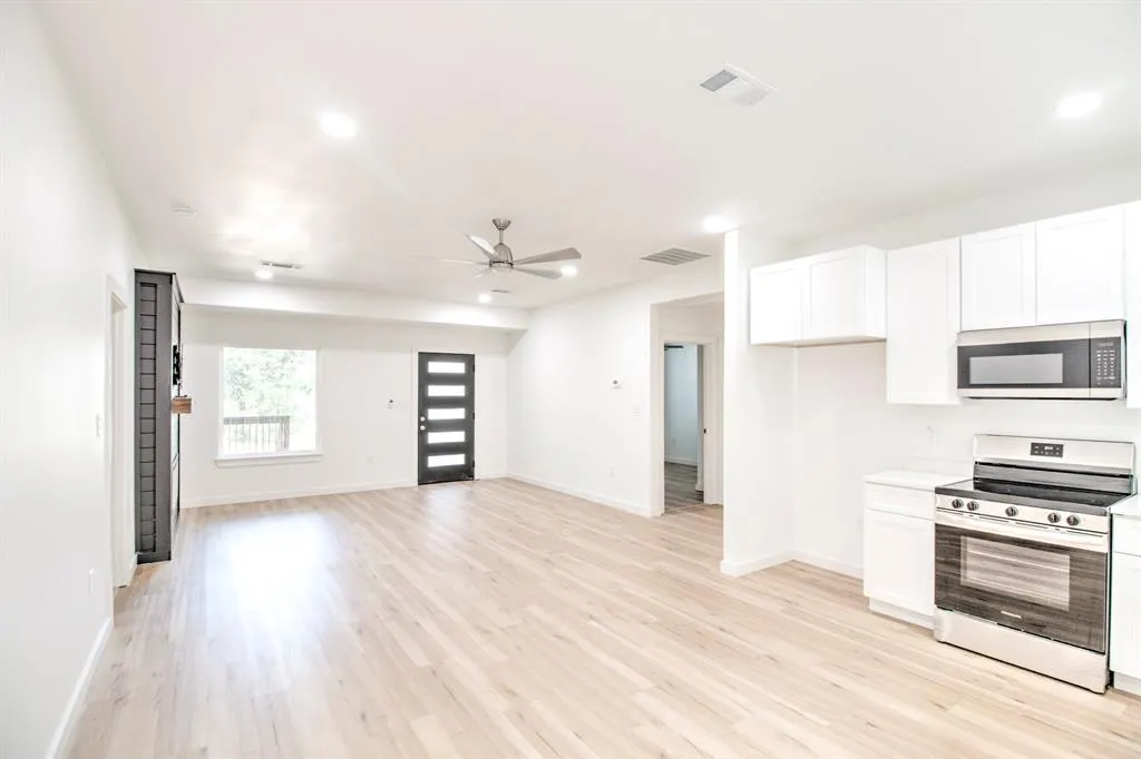 1223 Leo Andrews Road