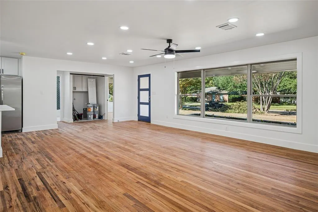 9946 Kilarney Drive