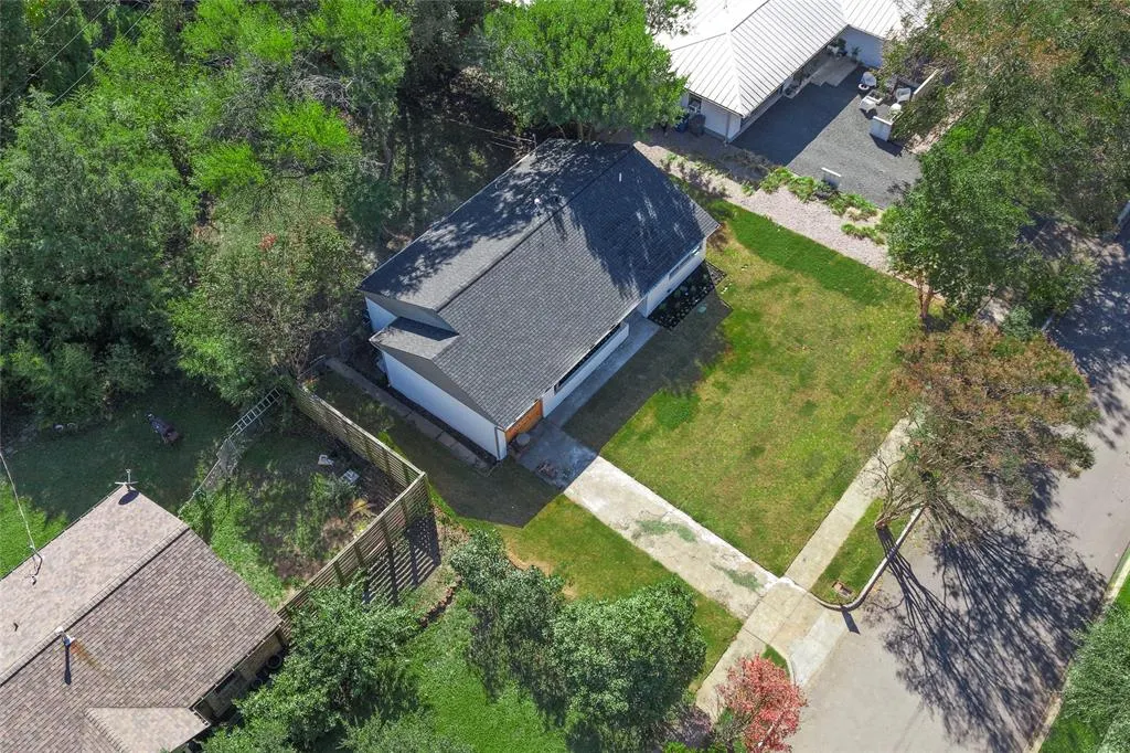 9946 Kilarney Drive