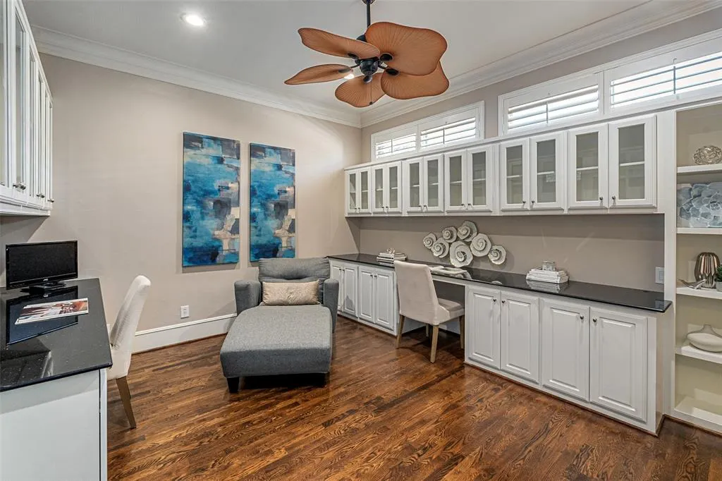 7404 Glen Albens Circle