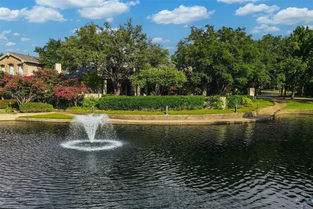 7404 Glen Albens Circle