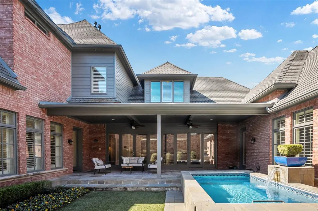 7404 Glen Albens Circle