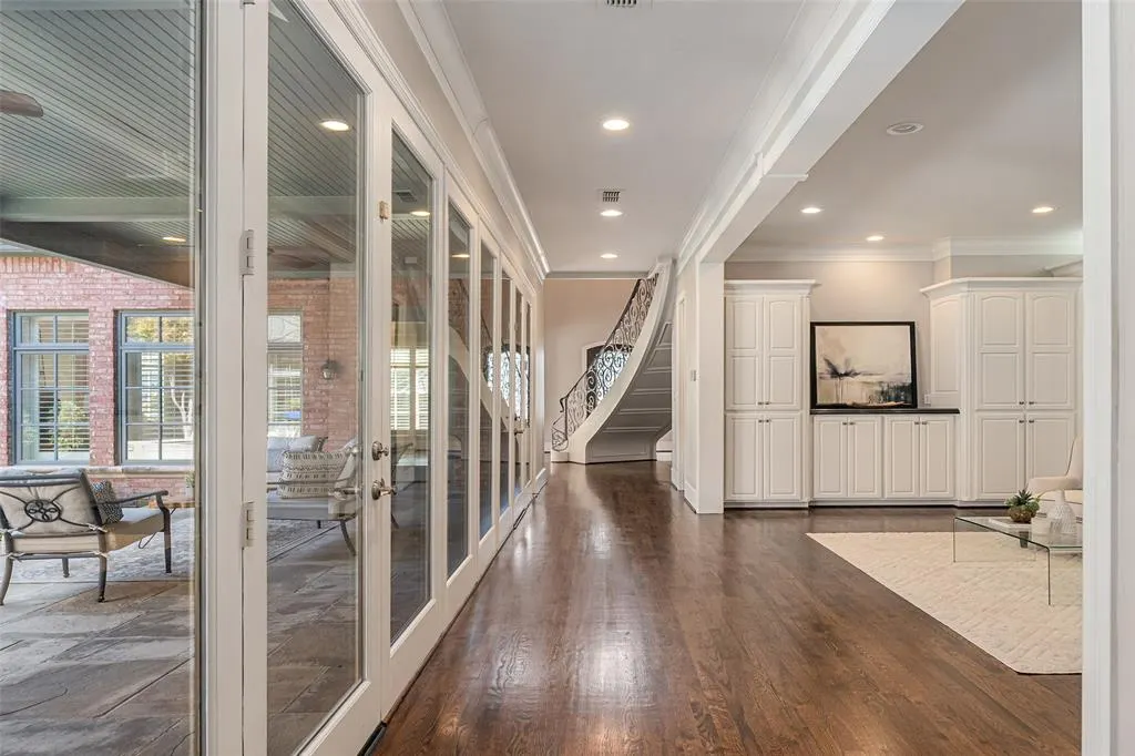 7404 Glen Albens Circle