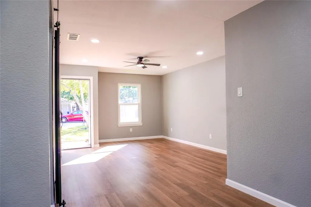 3021 Delaware Trail