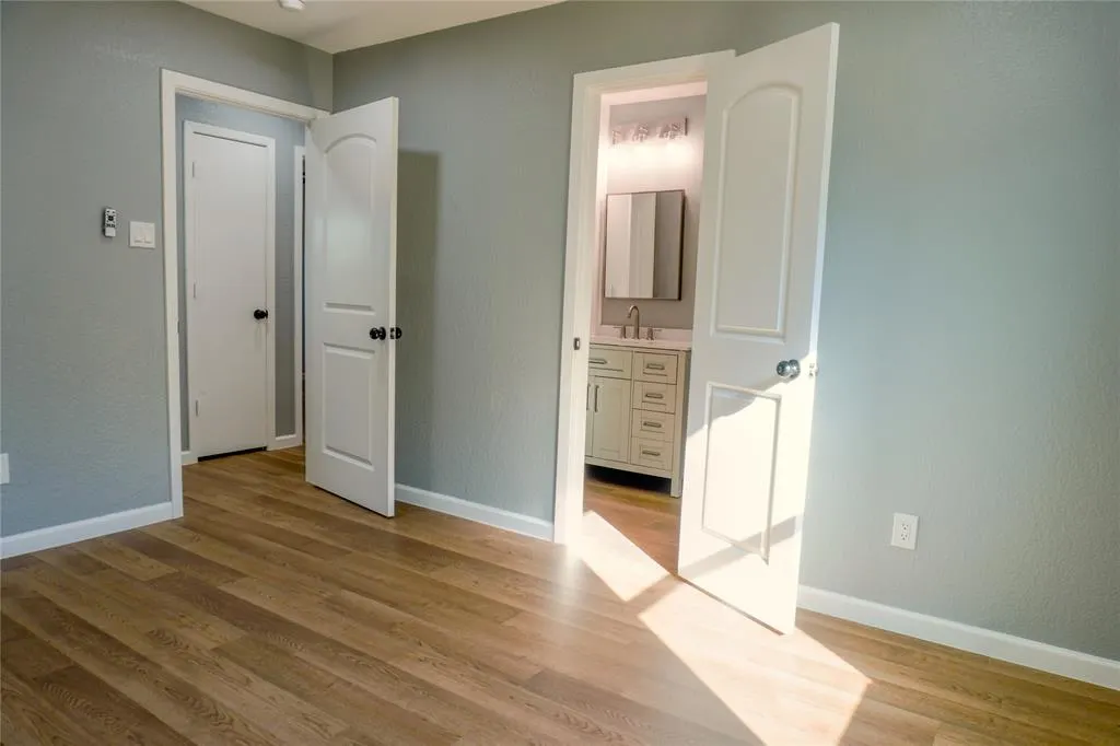3021 Delaware Trail