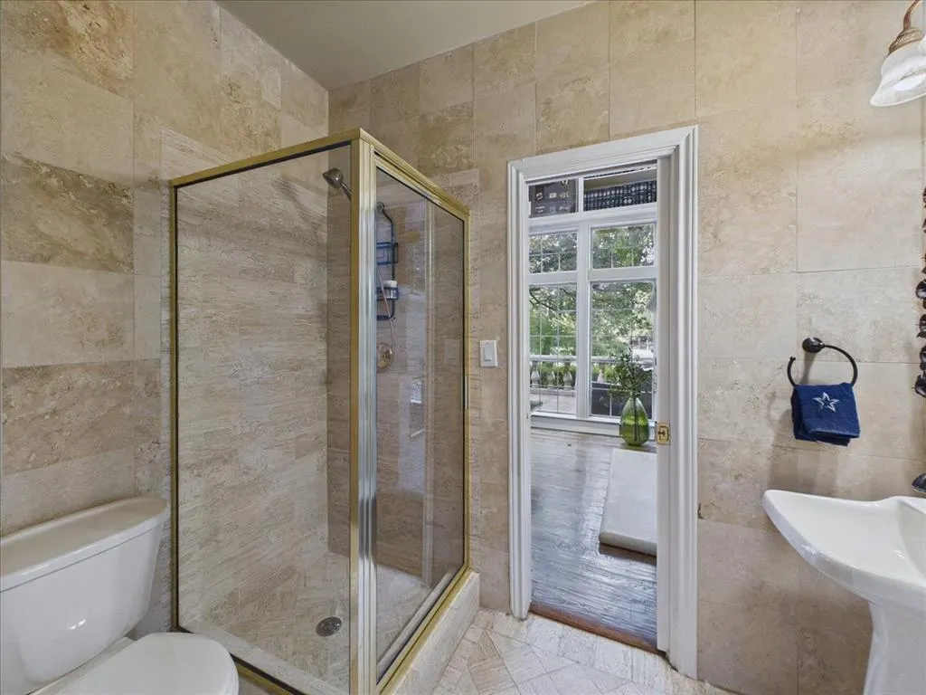 3011 Country Club Drive