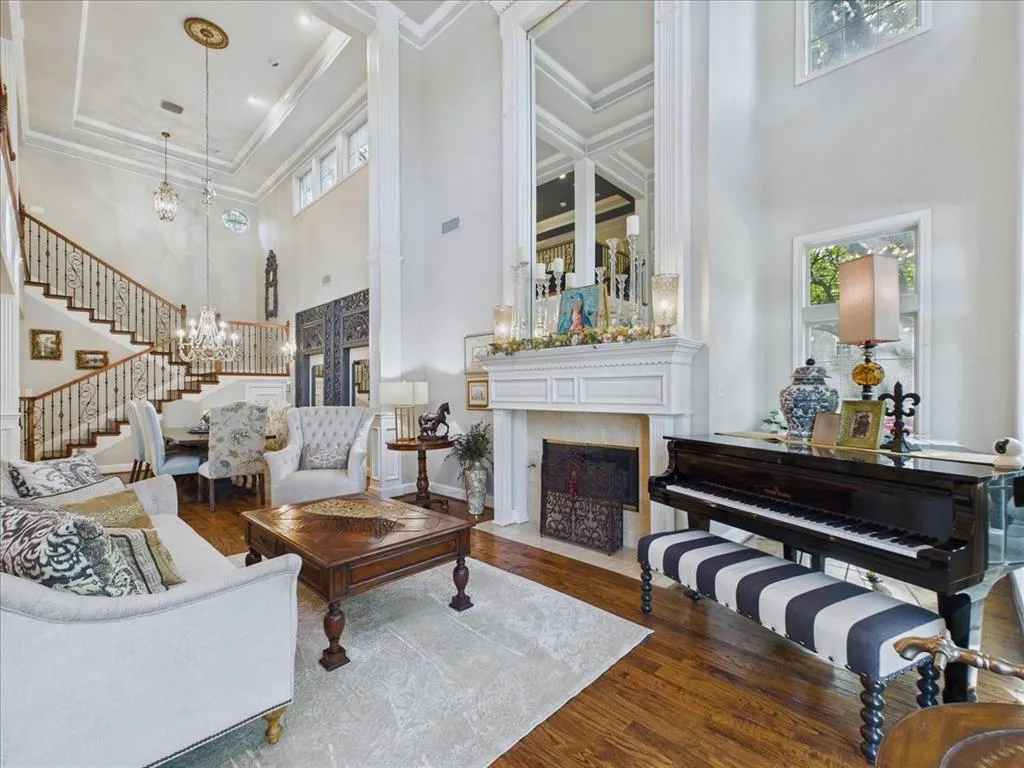 3011 Country Club Drive