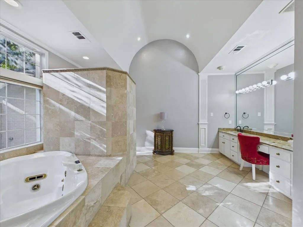 3011 Country Club Drive