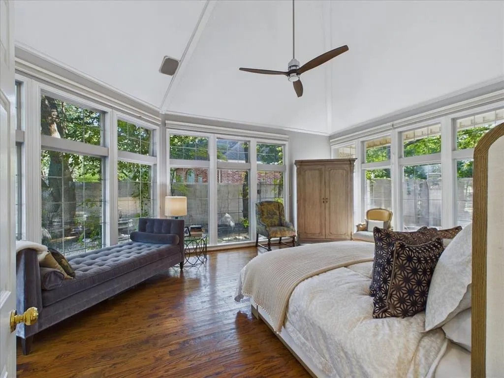 3011 Country Club Drive