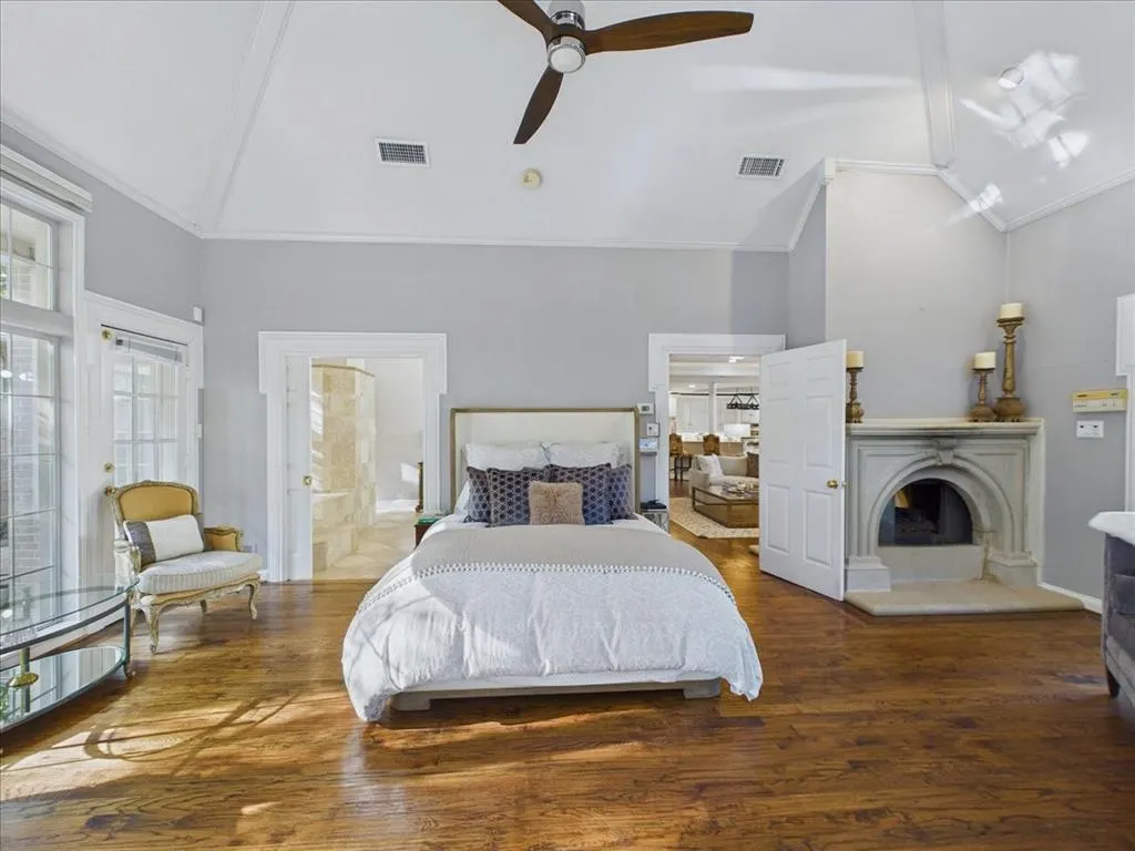 3011 Country Club Drive