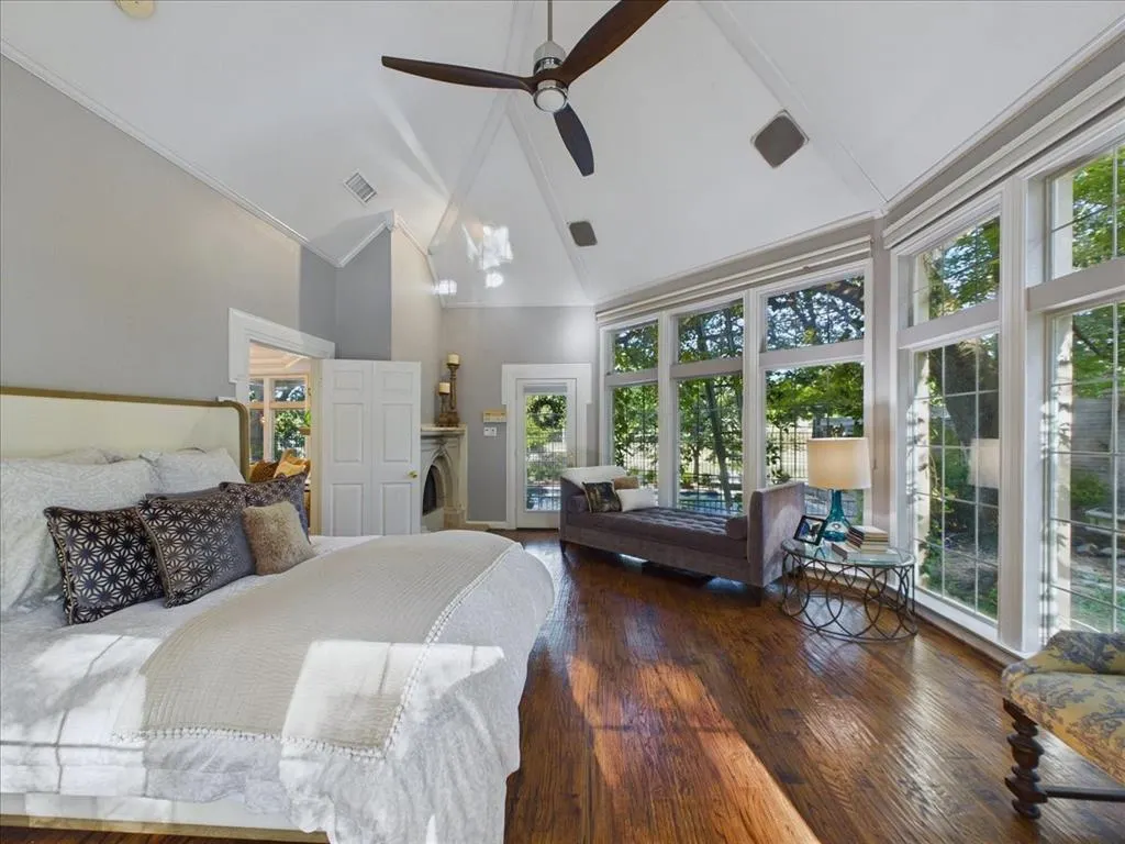 3011 Country Club Drive