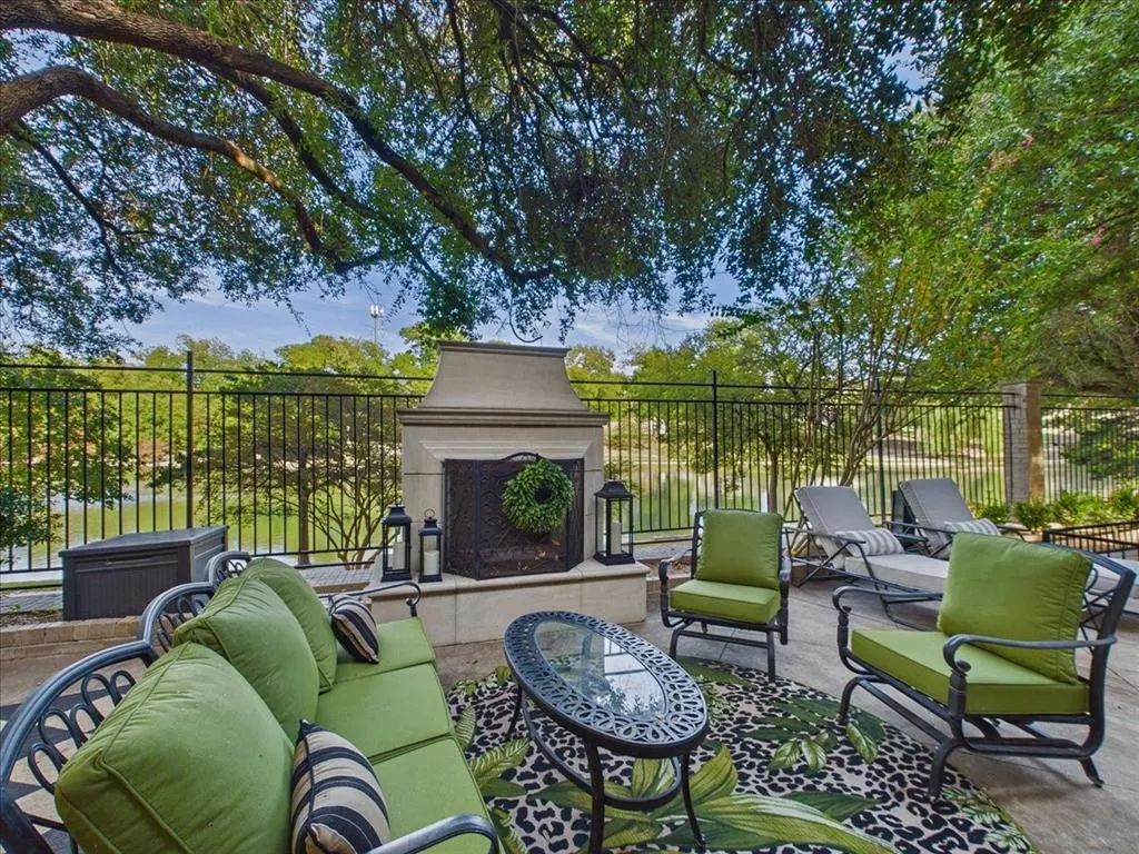 3011 Country Club Drive