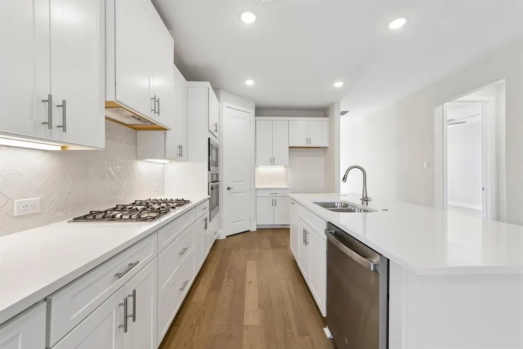 11512 Empress Drive