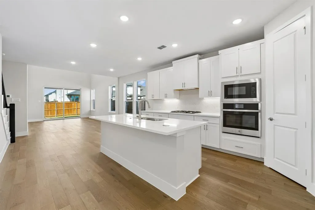 11512 Empress Drive