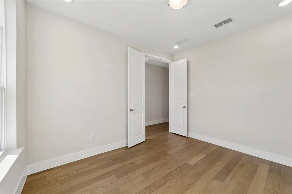 11512 Empress Drive