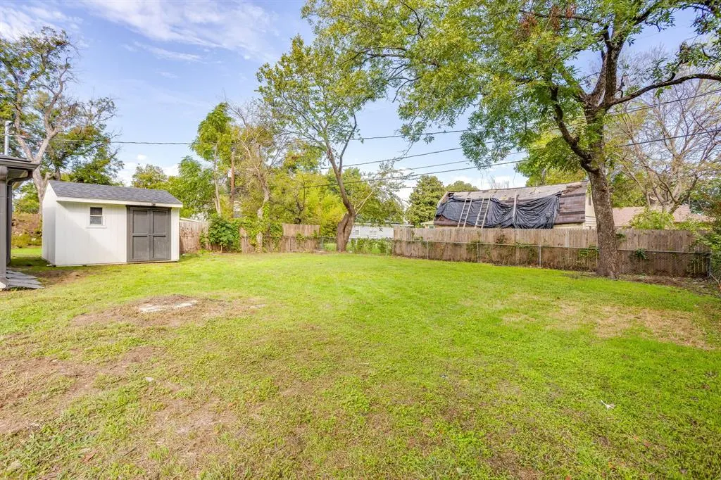 6208 Walnut Drive
