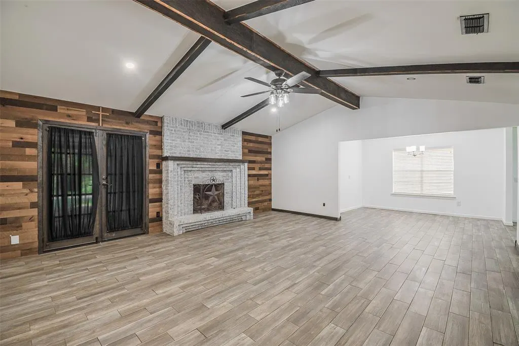286 Larry Drive