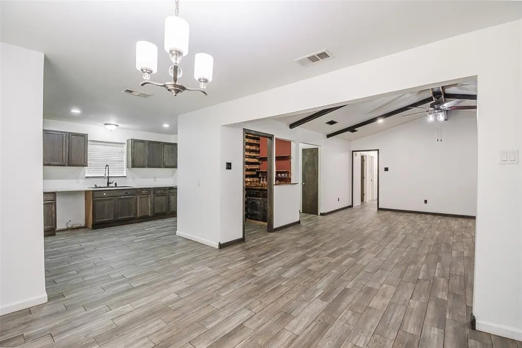 286 Larry Drive
