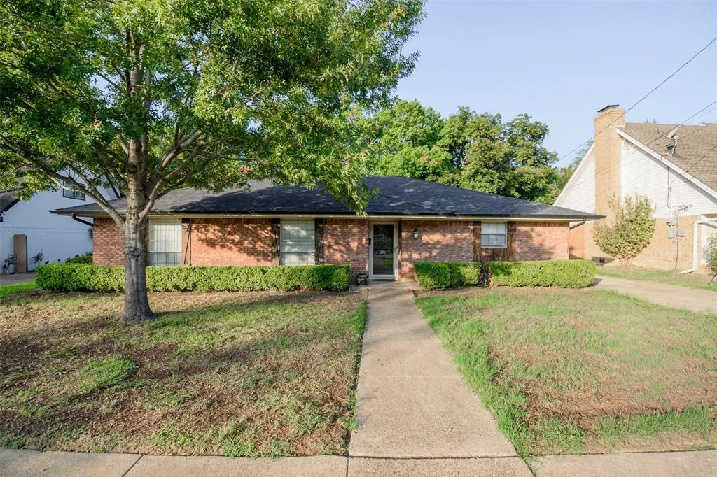 286 Larry Drive