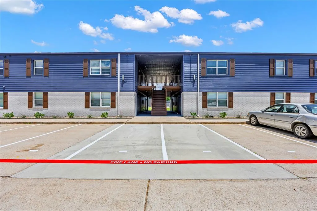 4639 Williams Road #110