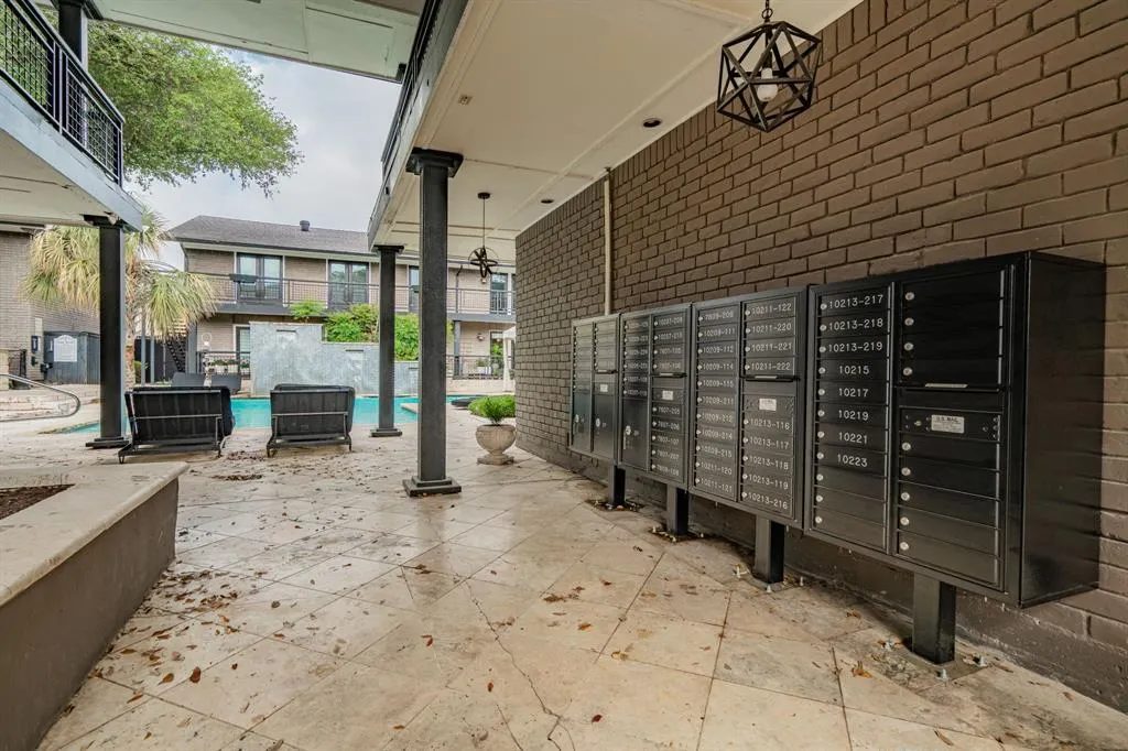 7809 Meadow Park Drive #208