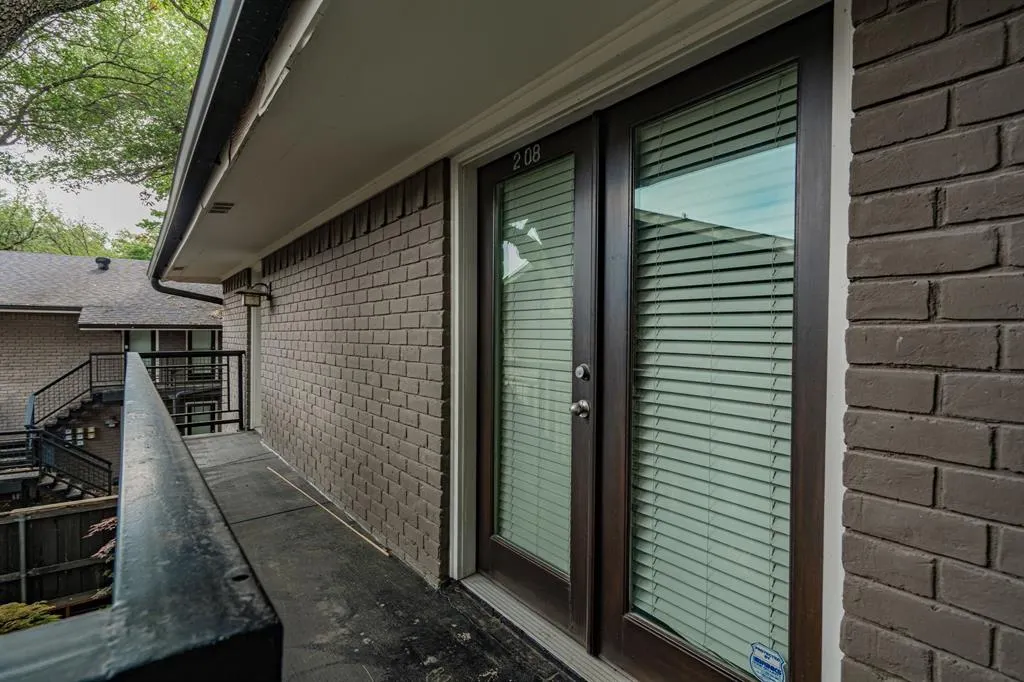 7809 Meadow Park Drive #208