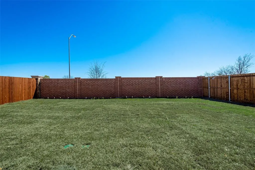 10313 Jameson Lane
