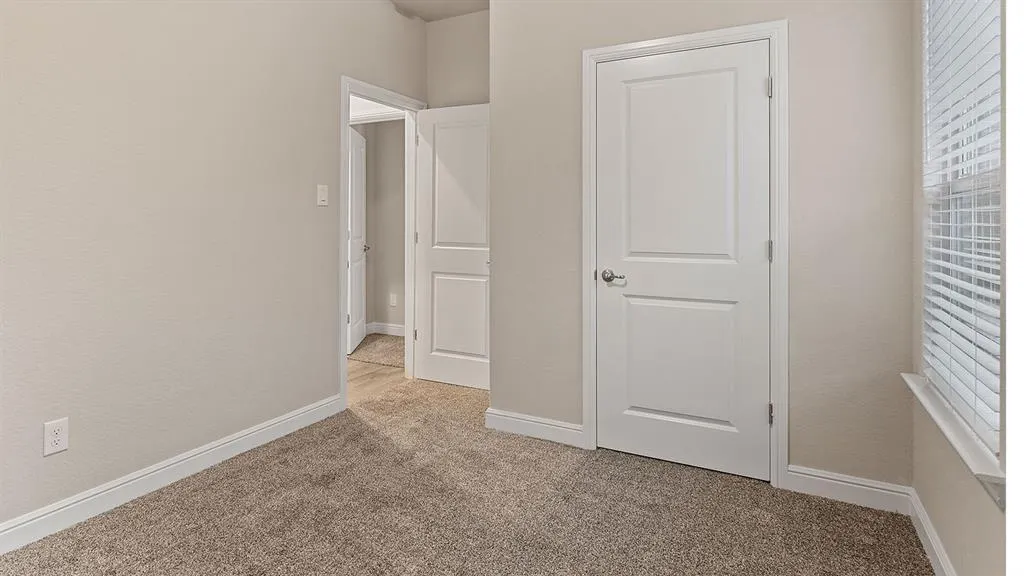 107 RIVERRIDGE Road