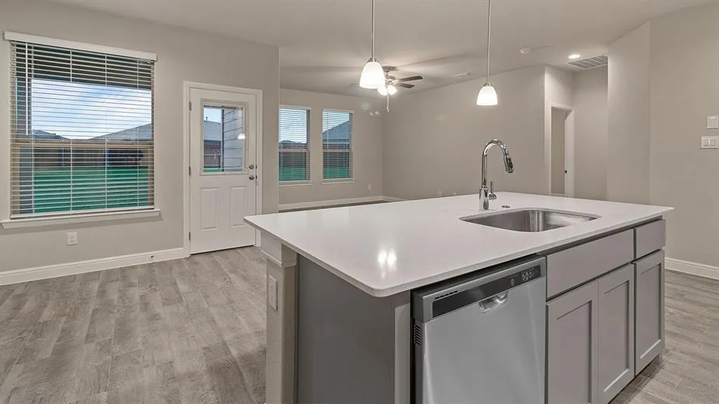 107 RIVERRIDGE Road