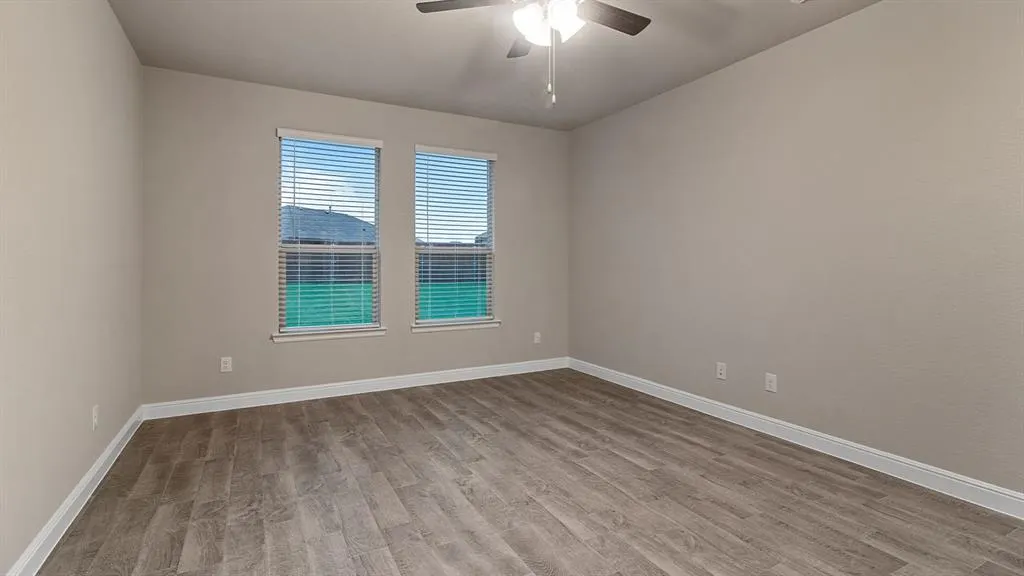 107 RIVERRIDGE Road