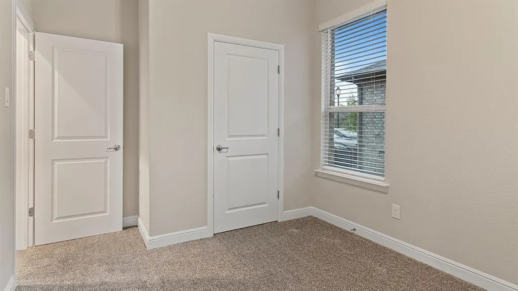 107 RIVERRIDGE Road
