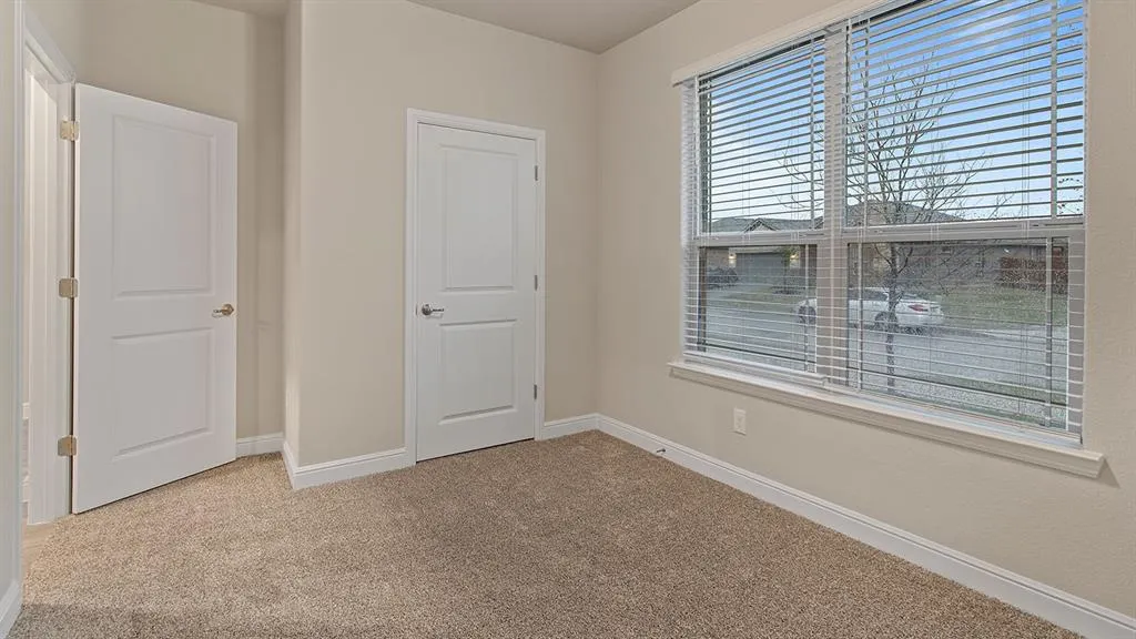 107 RIVERRIDGE Road