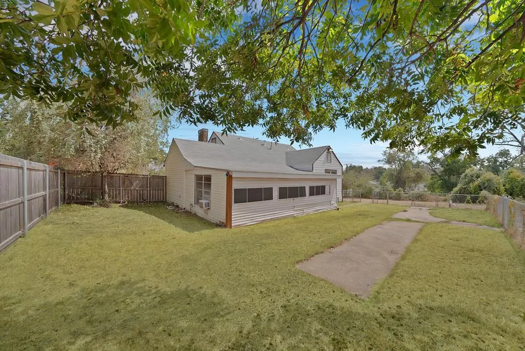 2035 Haltom Road