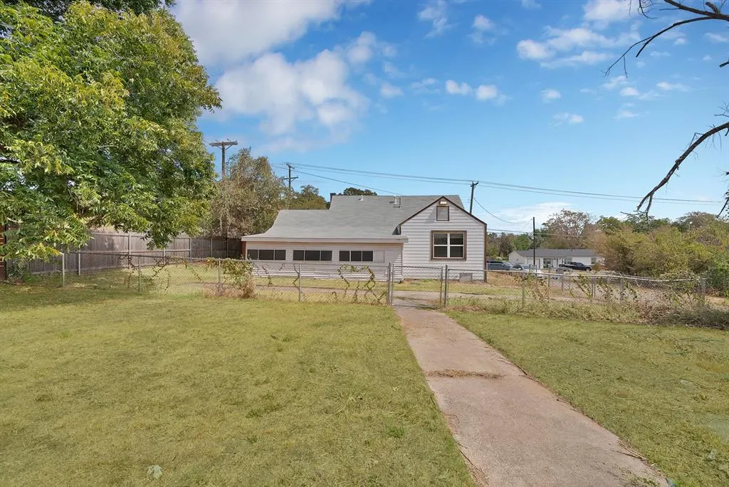 2035 Haltom Road