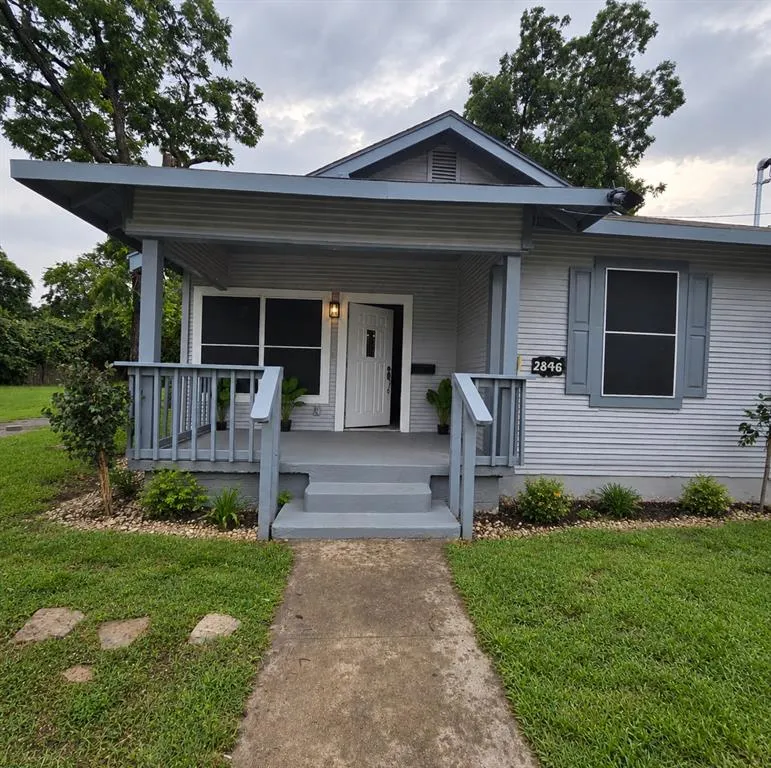 2846 Metropolitan Avenue