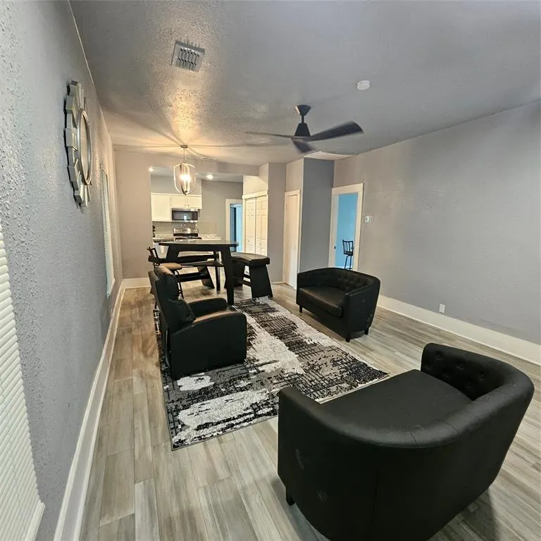 2846 Metropolitan Avenue