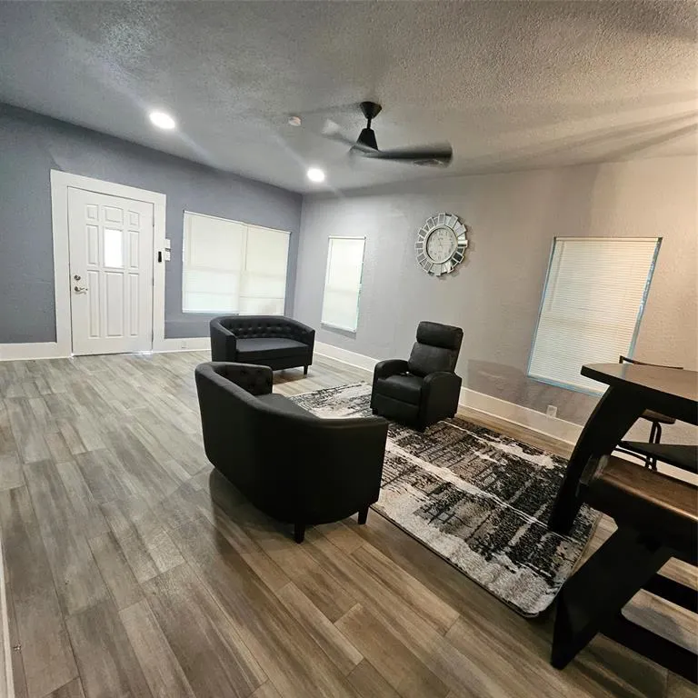 2846 Metropolitan Avenue