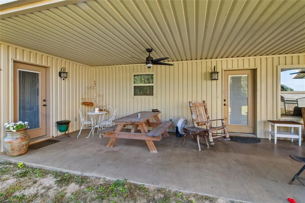 213 North line Road