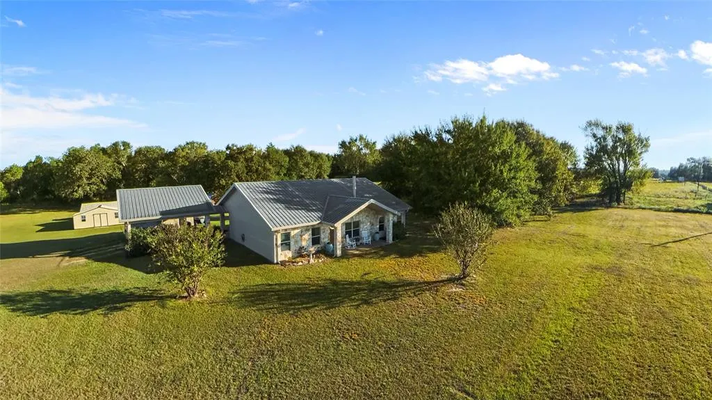 213 North line Road