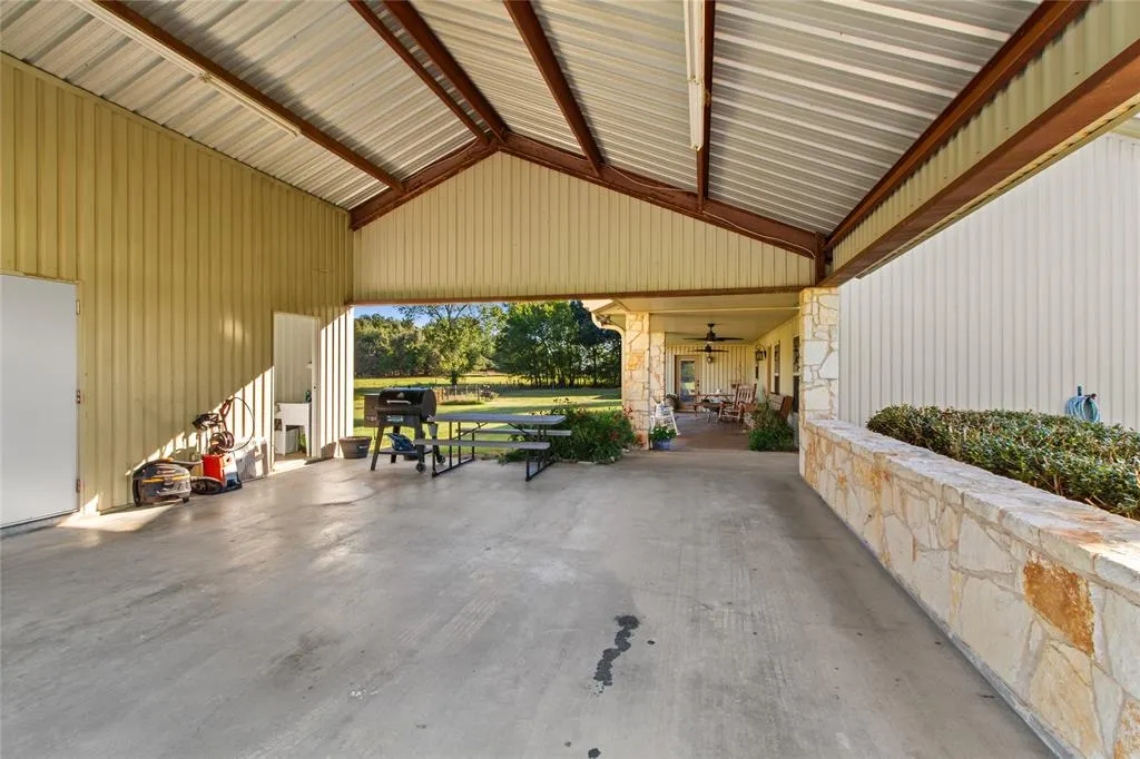 213 North line Road
