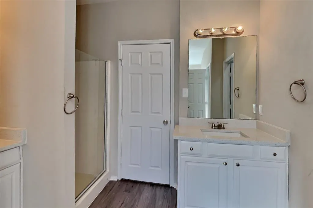 5217 Sioux Creek Lane
