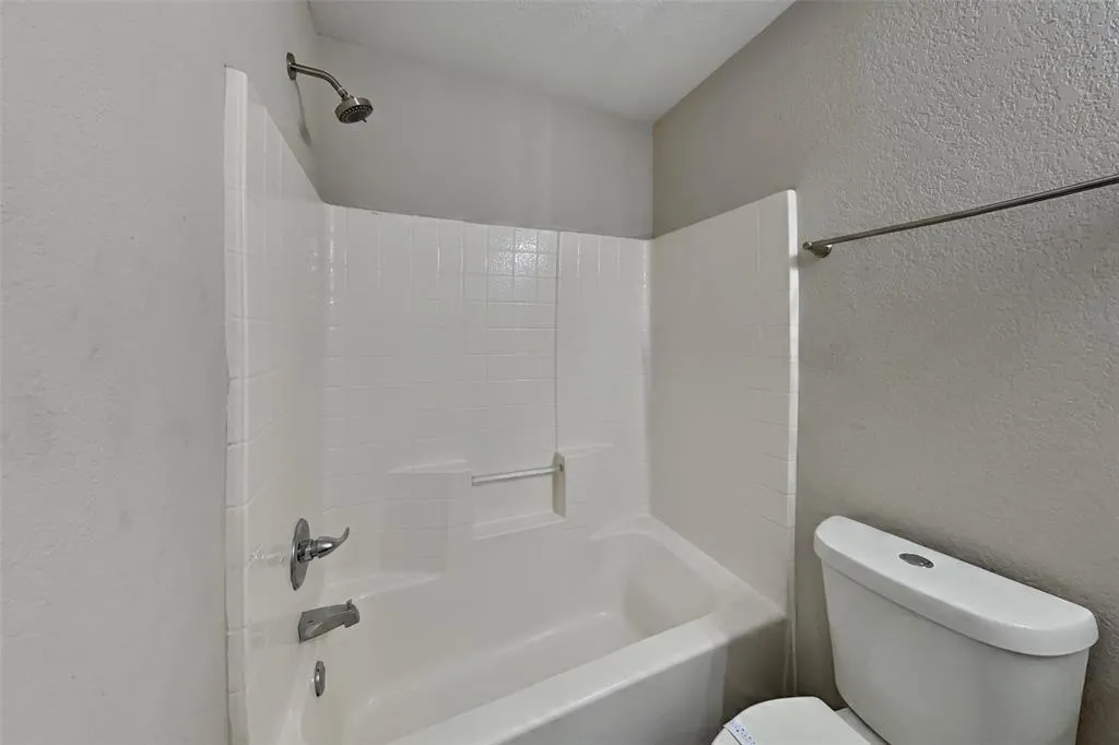 5217 Sioux Creek Lane