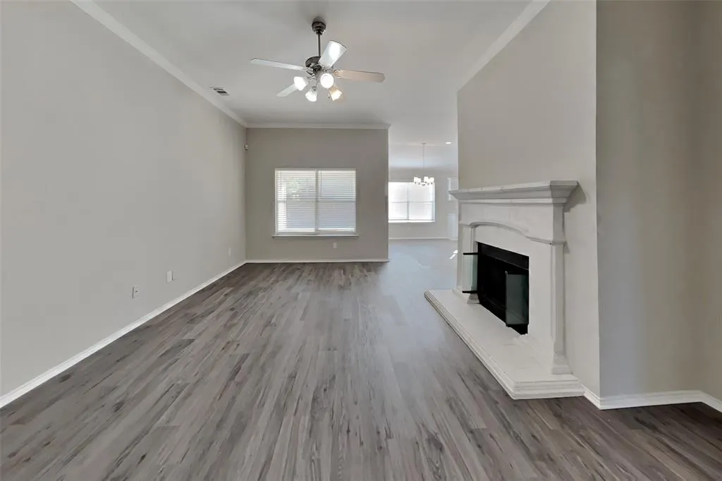 5217 Sioux Creek Lane