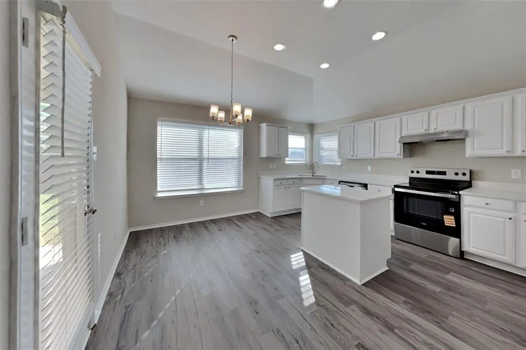 5217 Sioux Creek Lane