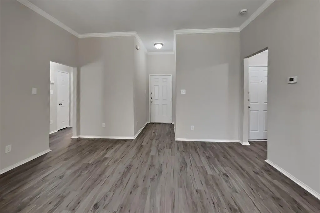 5217 Sioux Creek Lane