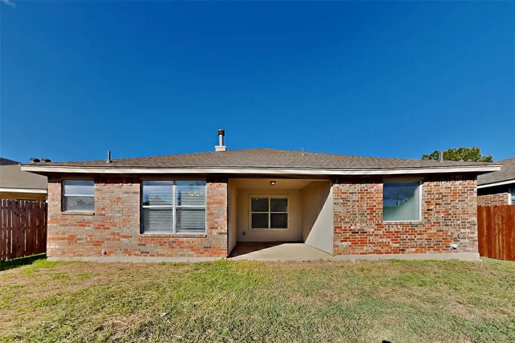 5217 Sioux Creek Lane