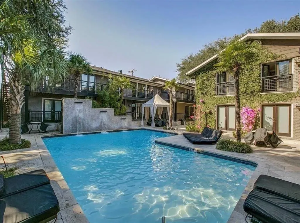 10213 Regal Oaks Drive #216
